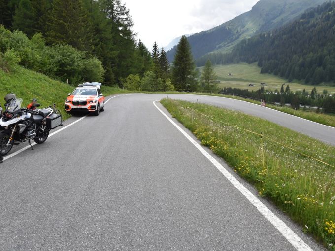 Kollisionsunfall zwischen Velo und Motorrad am Splügenpass Kollisionsunfall am Splügenpass