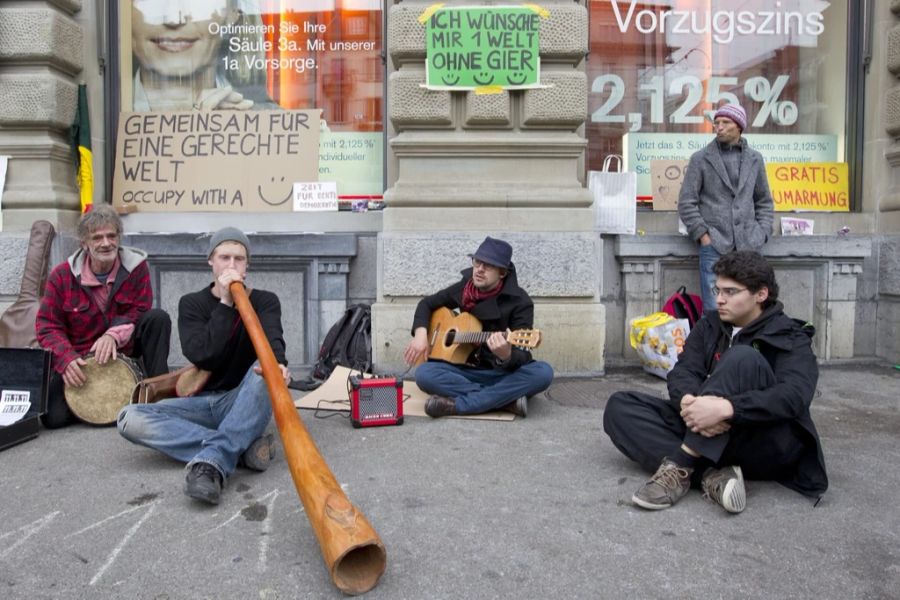 Occupy Paradeplatz Credit Suisse