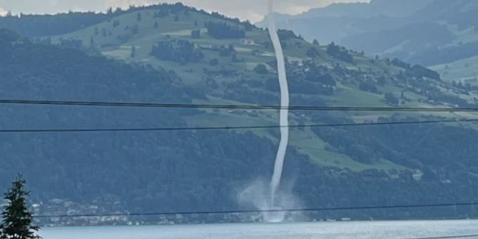 Wasserhose Thunersee