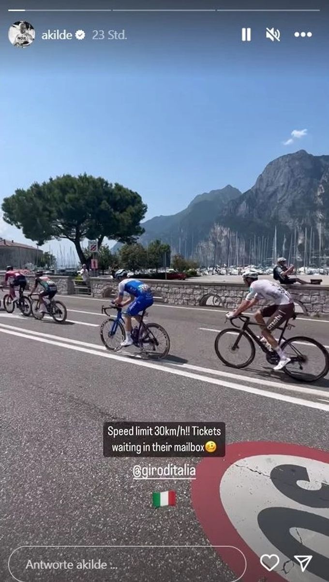 Aleksander Aamodt Kilde verfolgt den Giro d'Italia als Zuschauer. kilde giro d'italia