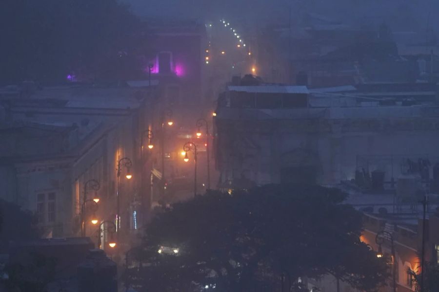 Die Strassen der Stadt Atlixco sind mit Asche bedeckt.