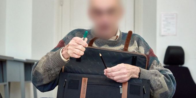 Der Angeklagte - hier bei einem früheren Gerichtstermin - wurde verurteilt. Der Angeklagte - hier bei einem früheren Gerichtstermin - wurde verurteilt.