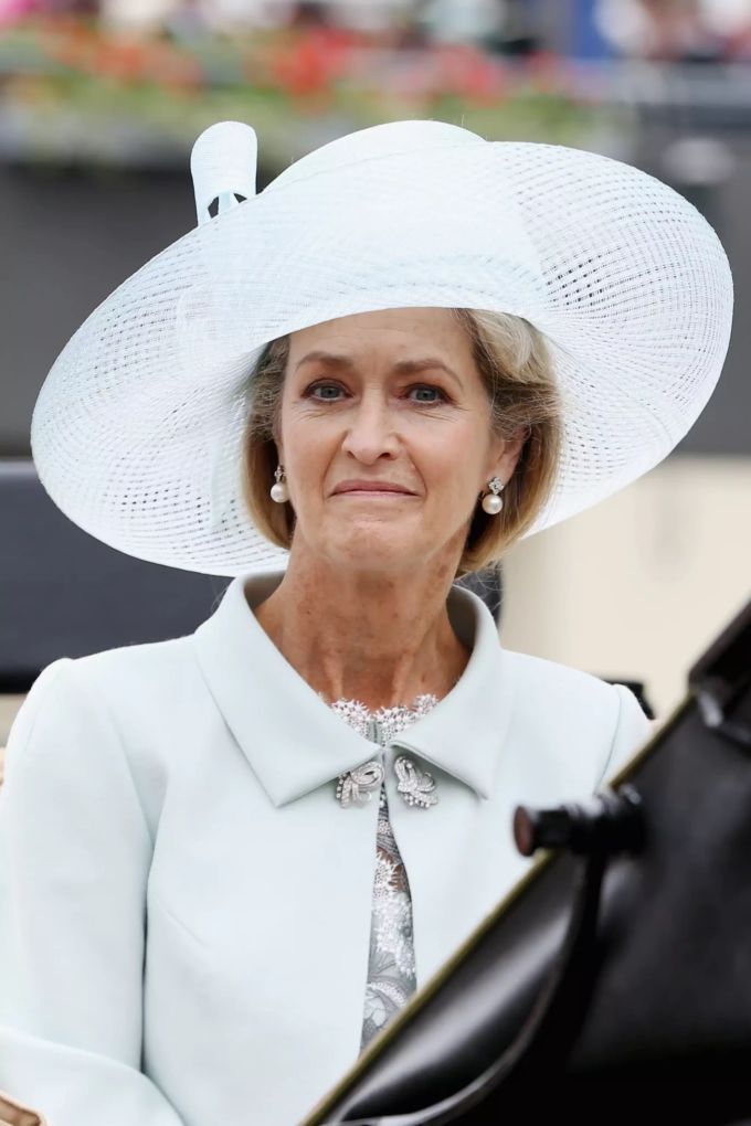 Lady Penny Brabourne im Juni 2013 in Ascot, England. prinz philip