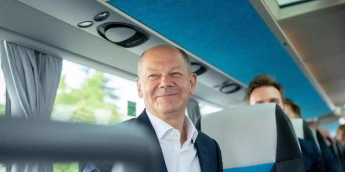 Auf der Überholspur: SPD-Kanzlerkandidat Olaf Scholz. Foto: Kay Nietfeld/dpa Auf der Überholspur: SPD-Kanzlerkandidat Olaf Scholz. Foto: Kay Nietfeld/dpa