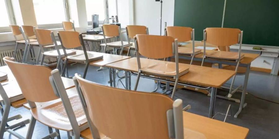 In den ersten Corona-Wellen waren die Schulen in Deutschland häufig geschlossen oder nur eingeschränkt geöffnet. Foto: Peter Kneffel/dpa