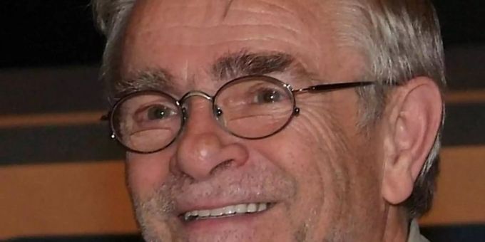 Der Musiktheater-Regisseur und und frühere Zwickauer Operndirektor Rainer Wenke ist tot. Foto: Peter Awtukowitsch/Theater Plauen Zwickau/dpa Der Musiktheater-Regisseur und und frühere Zwickauer Operndirektor Rainer Wenke ist tot. Foto: Peter Awtukowitsch/Theater Plauen Zwickau/dpa