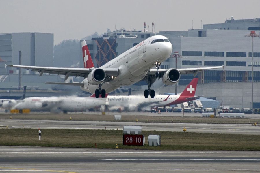 Flugzeug Swiss Airport