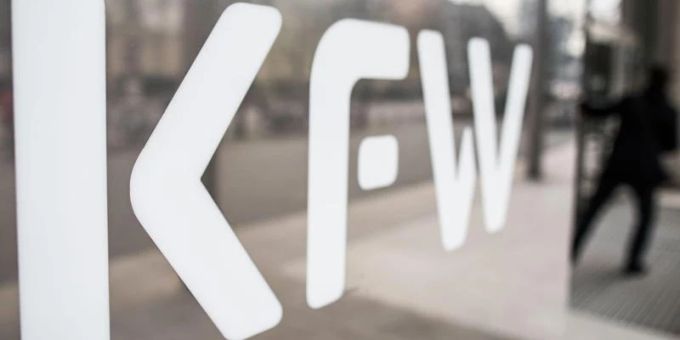 Immobilienbesitzer können ab Dienstag bei der KfW wieder Zuschüsse für energieeffizientes Sanieren beantragen. Foto: Frank Rumpenhorst/dpa Immobilienbesitzer können ab Dienstag bei der KfW wieder Zuschüsse für energieeffizientes Sanieren beantragen. Foto: Frank Rumpenhorst/dpa