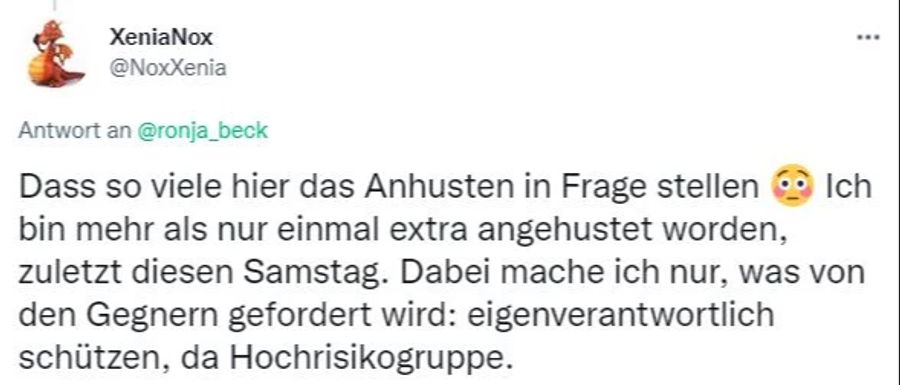 Diese Nutzerin berichtet davon, dass sie schon mehrmals wegen des freiwilligen Maskentragens angehustet wurde.