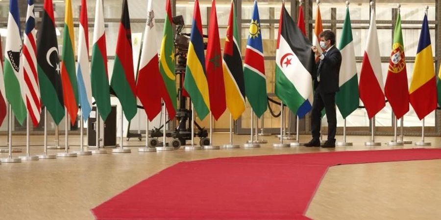Die Staats- und Regierungschefs der EU und der Afrikanischen Union treffen sich in Brüssel zu einem zweitägigen Gipfel. Foto: Nicolas Maeterlinck/BELGA/dpa