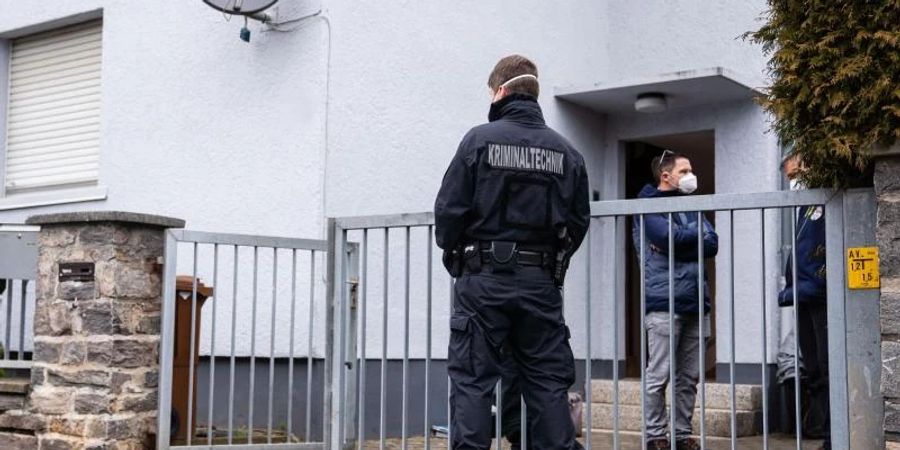 Die Leichen der Kinder sollten noch heute obduziert werden, um die Todesursache zu klären. Foto: Nicolas Armer/dpa