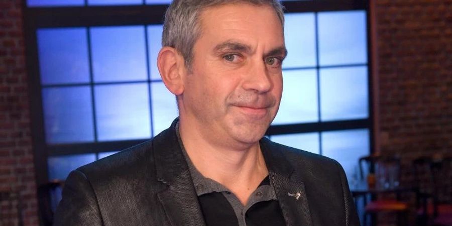 Der Autor Wladimir Kaminer macht sich grosse Sorgen um den Weltfrieden. Foto: picture alliance / Henning Kaiser/dpa