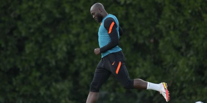 Romelu Lukaku bei einer Trainingseinheit  in Abu Dhabi.