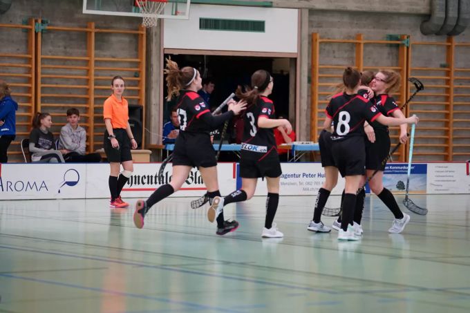 Unihockey Bassersdorf Nürensdorf stellt neu ein 2. Liga-Damenteam. Unihockey Bassersdorf Nürensdorf