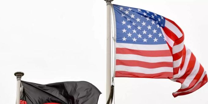Die Flaggen der USA von Deutschland. flaggen