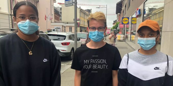 Nau.ch vor Ort - So gehts im Jura mit der Maskenpflicht in Läden