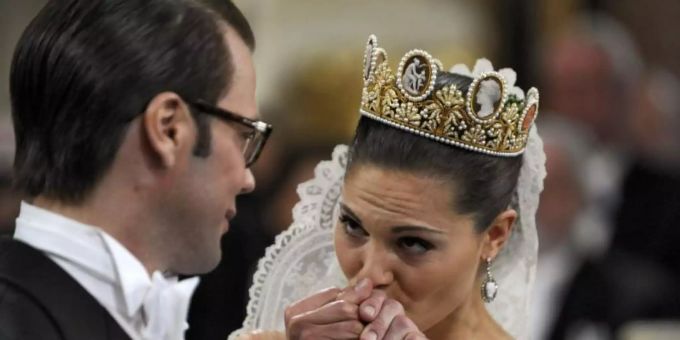Stockholm - Zehnter Hochzeitstag: Als Victoria ihren Prinzen heiratete