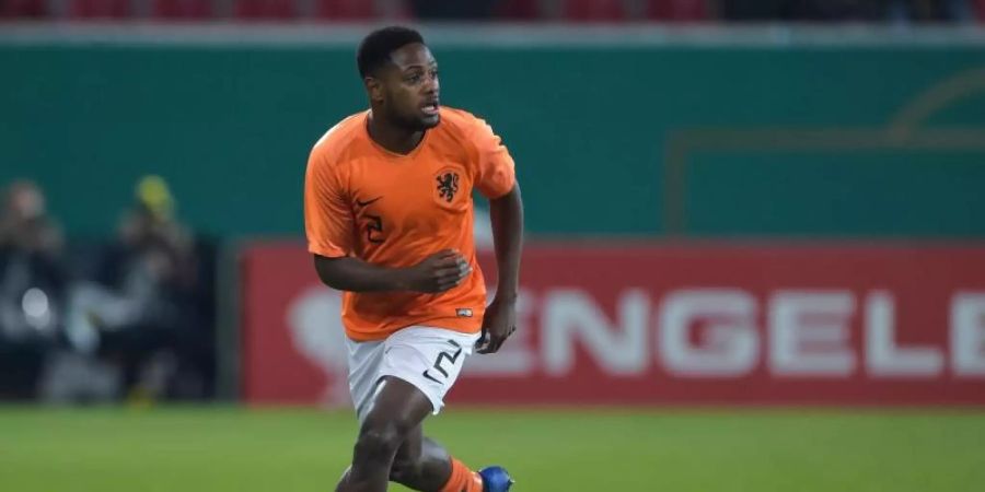 Hertha und Zeefuik sollen sich auf einen Vierjahresvertrag geeinigt haben. Foto: Silas Stein/dpa