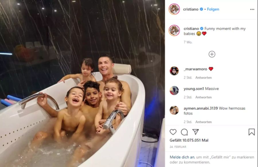 Cristiano Ronaldo postet gerne und häufig Bilder mit seiner Familie.