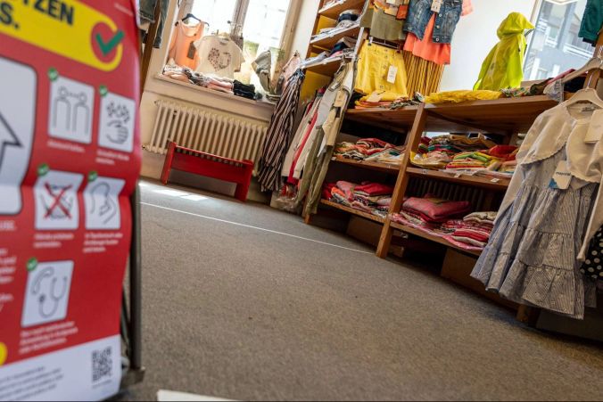 Kinderkleider endlich wieder im Vordergrund