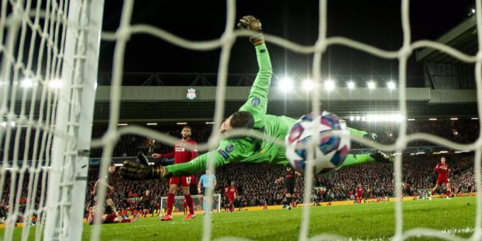 In der UEFA Champions League werden Untersuchungen hinsichtlich der Corona-Verbreitung angestellt. UEFA Champions League