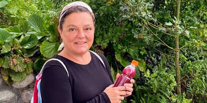 Willemien de Graaf (50) aus Hägendorf rüstet Wanderer für die Tüfelsschlucht. Hägendorf Rucksack Tüfelsschlucht