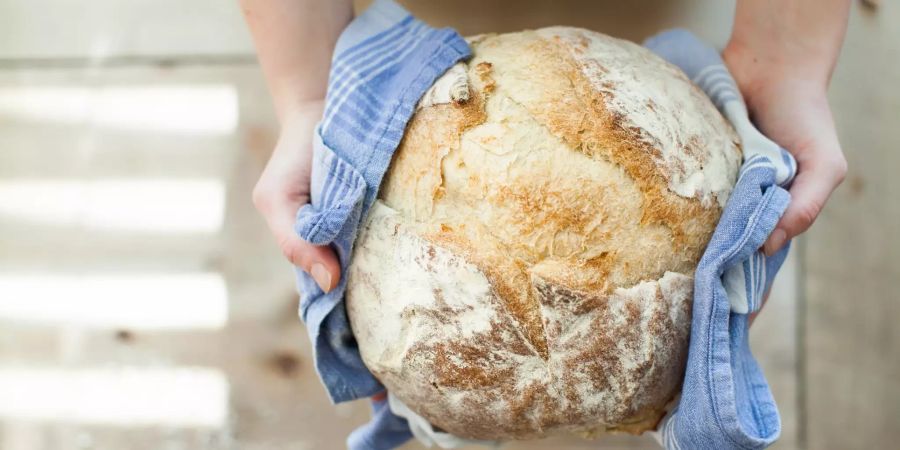 Brot spenden