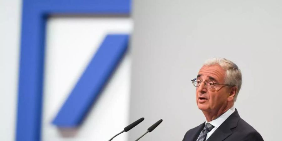 Paul Achleitner, Aufsichtsratsvorsitzender der Deutschen Bank, spricht während der Hauptversammlung des Finanzkonzerns in Frankfurt. Foto: Arne Dedert/dpa