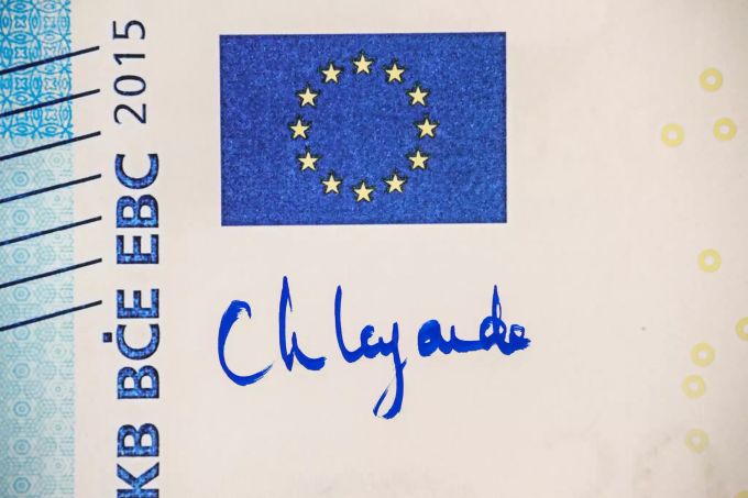 Die Banknoten mit der Unterschrift von Christine Lagarde werden voraussichtlich in der zweiten Jahreshälfte 2020 erscheinen. christine lagarde