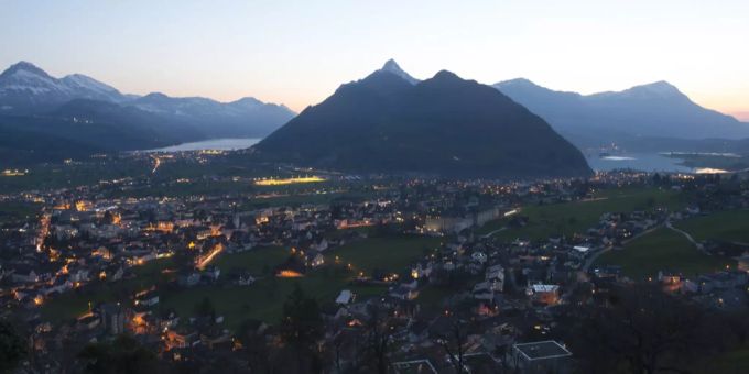 Die Immobilienpreise in Schwyz steigen überdurchschnittlich stark an. Blick auf die Region Schwyz