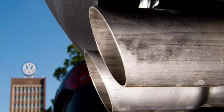 In der Abgasaffäre kämpft VW an vielen juristischen Fronten. Foto: Julian Stratenschulte