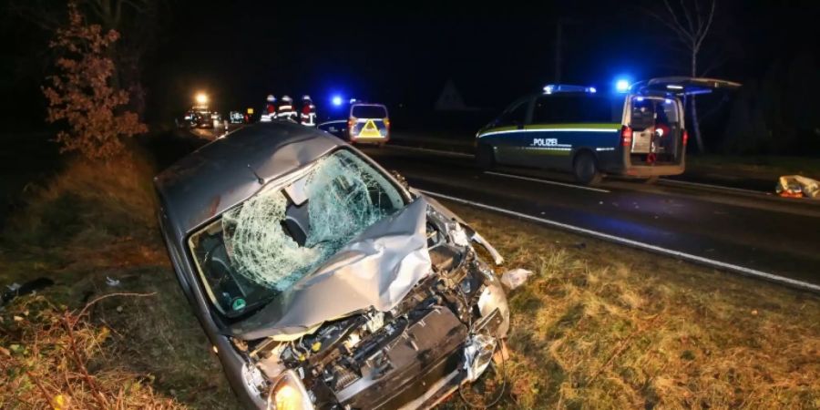 Beschädigtes Auto nach Unfall bei Pinneberg