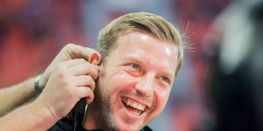 Die Popularität von Trainer Florian Kohfeldt ist bei Werder Bremen ungebrochen. Foto: Rolf Vennenbernd/dpa