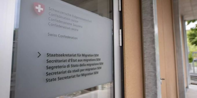 In der Schweiz ist die Zahl von Asylsuchenden seit 2016 stark rückläufig.
