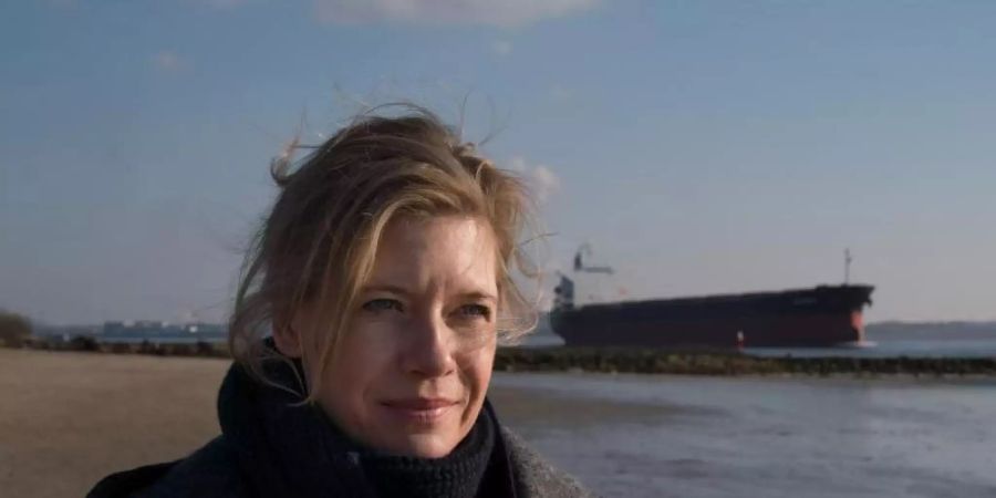 Anne (Ina Weisse) hat ihren Mann verloren. Aber ist er wirklich tot? . Foto: ZDF/Georges Pauly/dpa