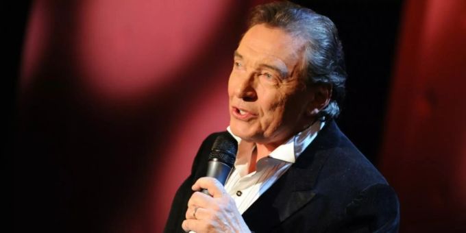 Karel Gott bei einem Konzert 2011. karel gott