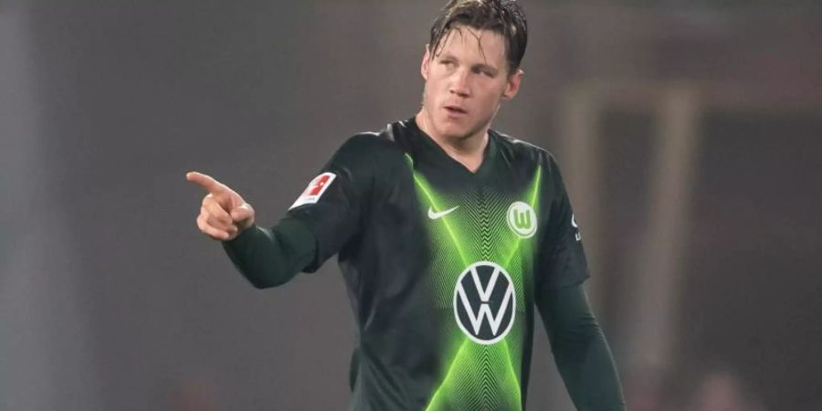 Leidet unter Fieber: Wolfsburgs Wout Weghorst. Foto: Swen Pförtner/dpa