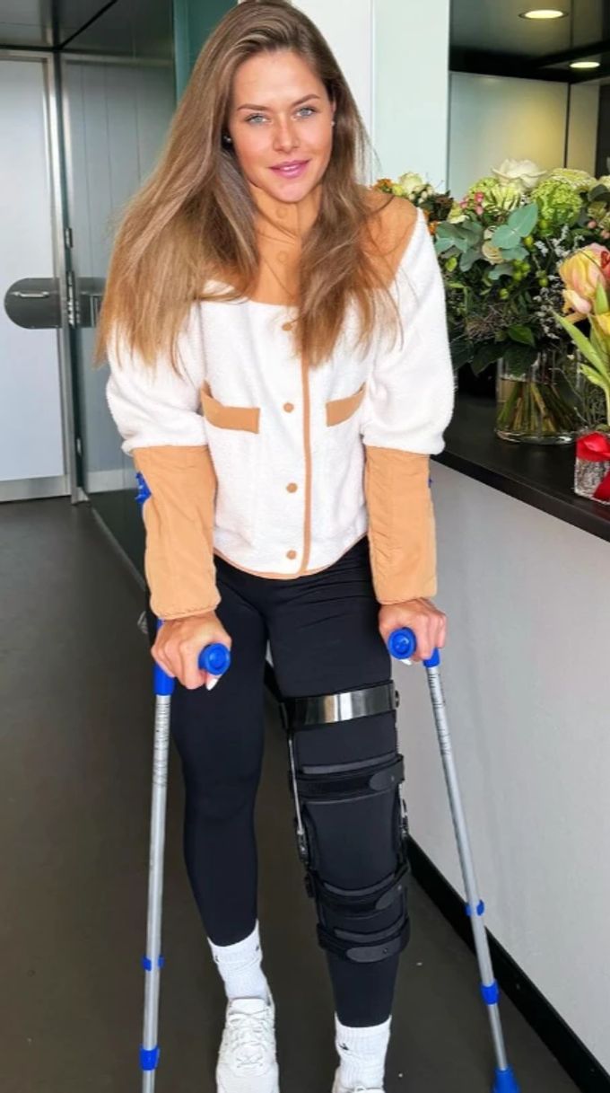 Corinne Suter zeigt KreuzbandrissTränen aus der Reha Nau.ch