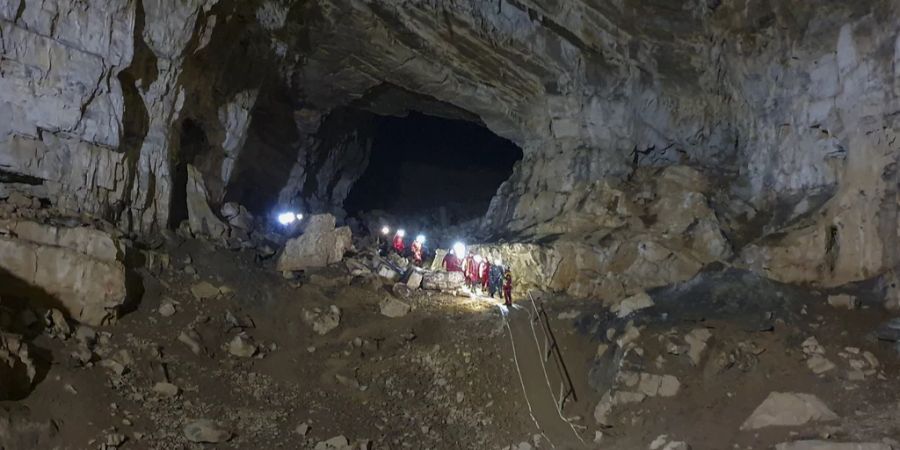 Rettung Höhle Slowenien