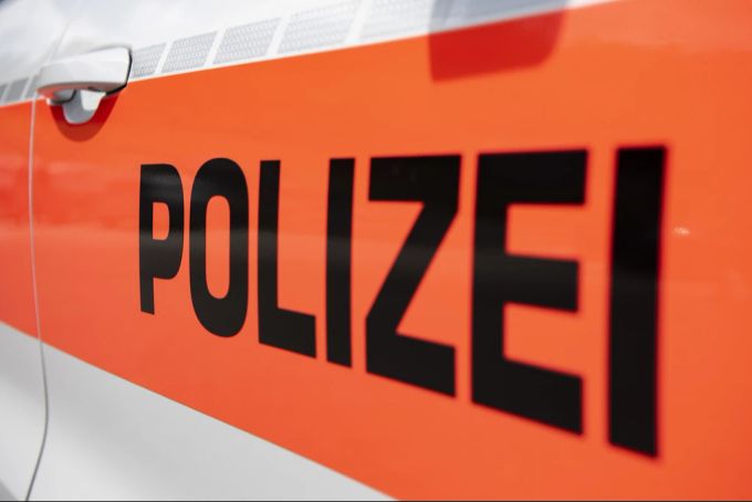 Es ist schwierig, Stalking zur Anzeige zu bringen: Die einzelnen Handlungen sind meist nicht strafbar, können für Opfer in ihrer Intensität aber eine grosse Belastung sein. (Symbolbild) Stalking Yverdon Parlament Straftatbestand