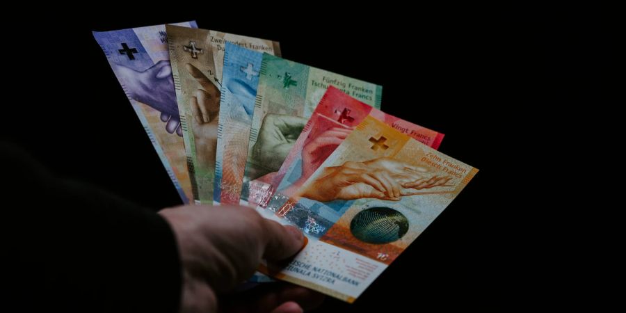 Geld Kunst lernen ungehen