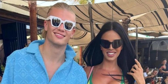Nächster Star - Haaland posiert auf Ibiza mit Miss Kroatien