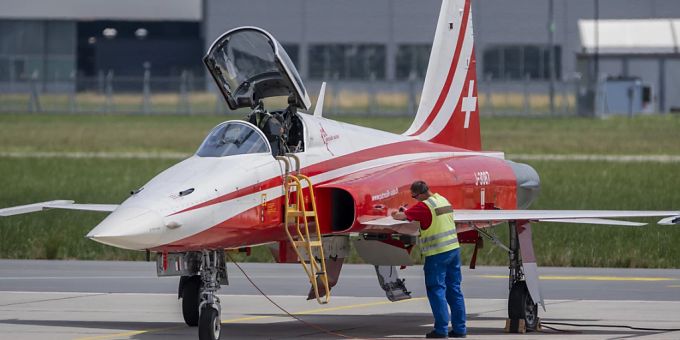 Patrouille Suisse musste einen weiteren geplanten Auftritt absagen. (Archivbild) Patrouille Suisse musste einen weiteren geplanten Auftritt absagen. (Archivbild)