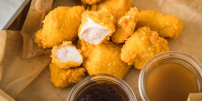 In einer Badi in Horgen kostet eine kleine Portion Chicken Nuggets 9,50 Franken. (Symbolbild) Nuggets