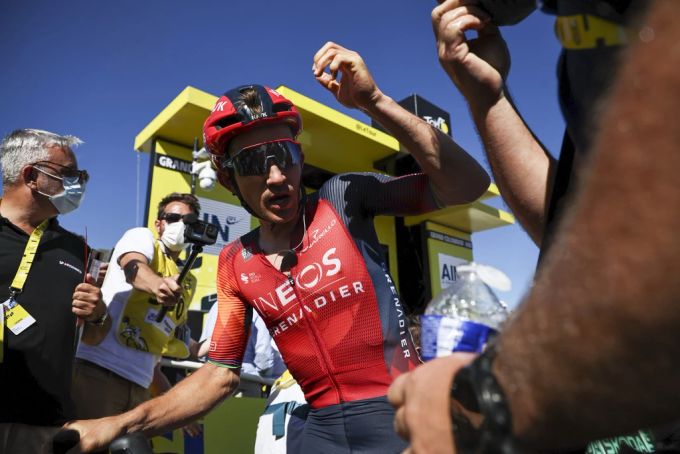 Der Pole Michal Kwiatkowski jubelt auf der 13. Etappe über den Tagessieg. Michal Kwiatkowski
