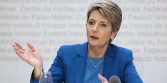 Budget 2025 - Keller-Sutter: Sparen beim Verkehr – Armee & AHV kosten