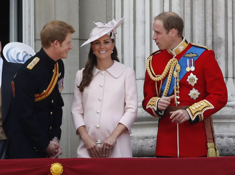 Zu dritt schienen die Royals immer viel Spass zu haben.