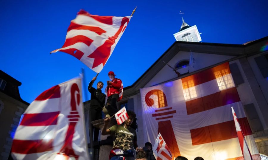 Das ist rund zehn Prozent der Bevölkerung. 42 Prozent davon leben in Gemeinden, in denen Französisch die einzige anerkannte Amts- und Schulsprache darstellt. (Symbolbild)