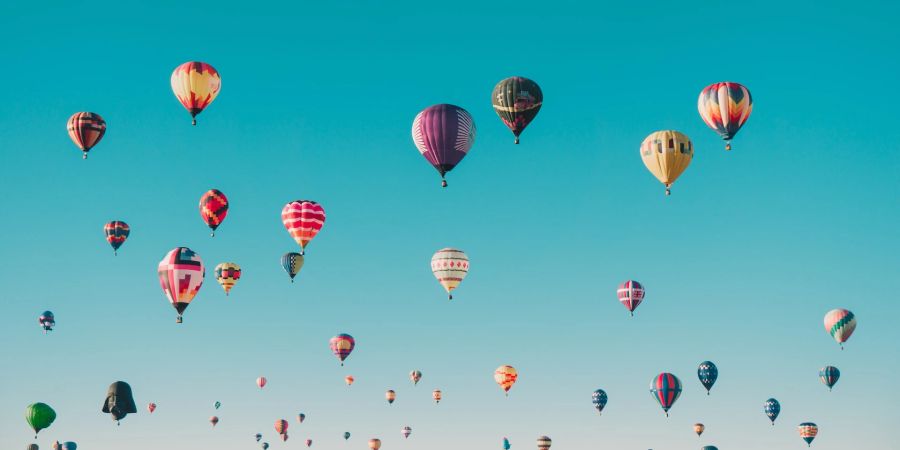 Farbspektakel Heissluftballon Himmel