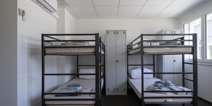 Die Kantone helfen dem Bund bei der Suche nach Plätzen zur Einquartierung von Flüchtlingen. (Archivbild) Asyl
